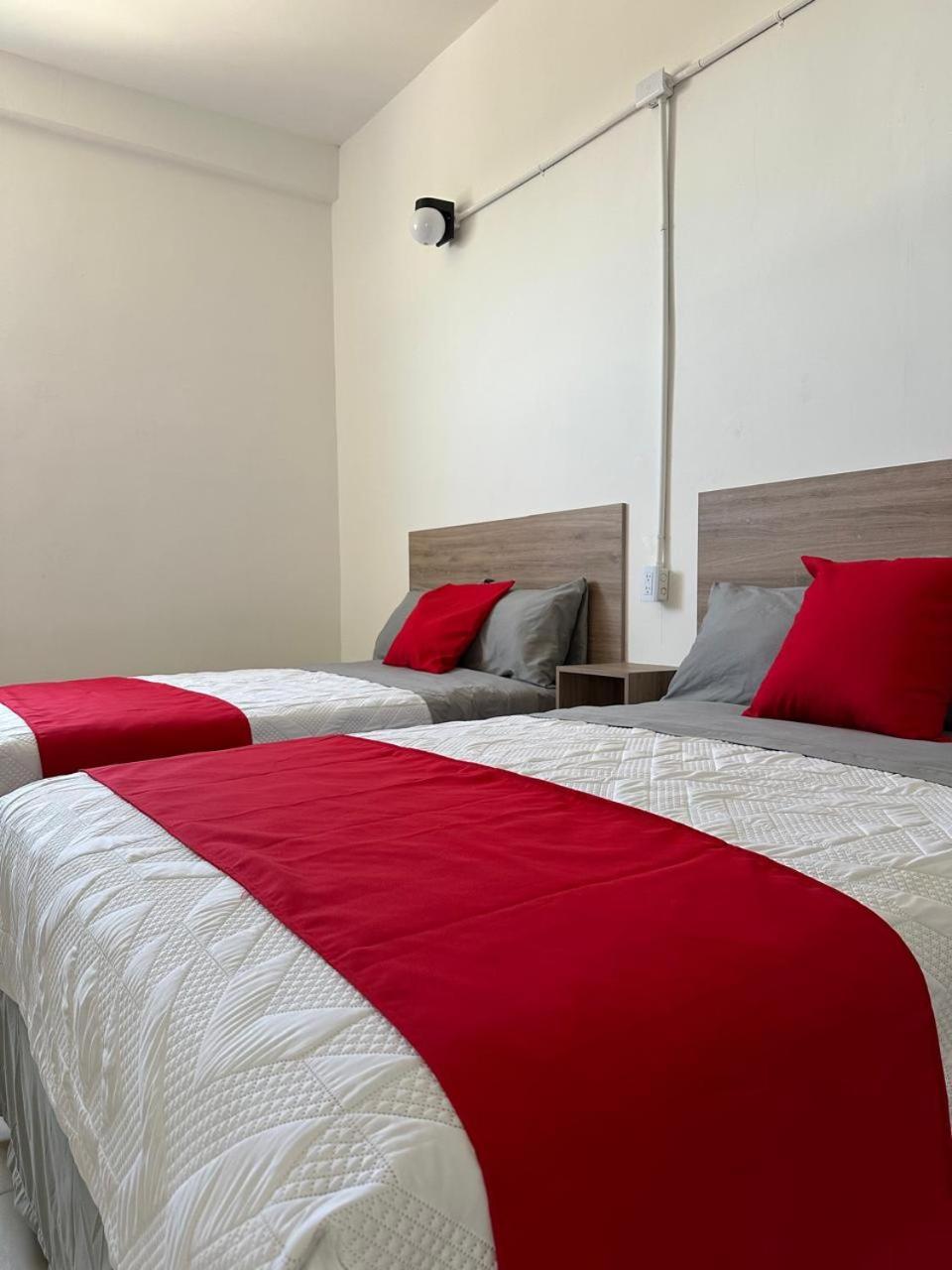 Hotel Plaza Centenario Juan Aldama エクステリア 写真