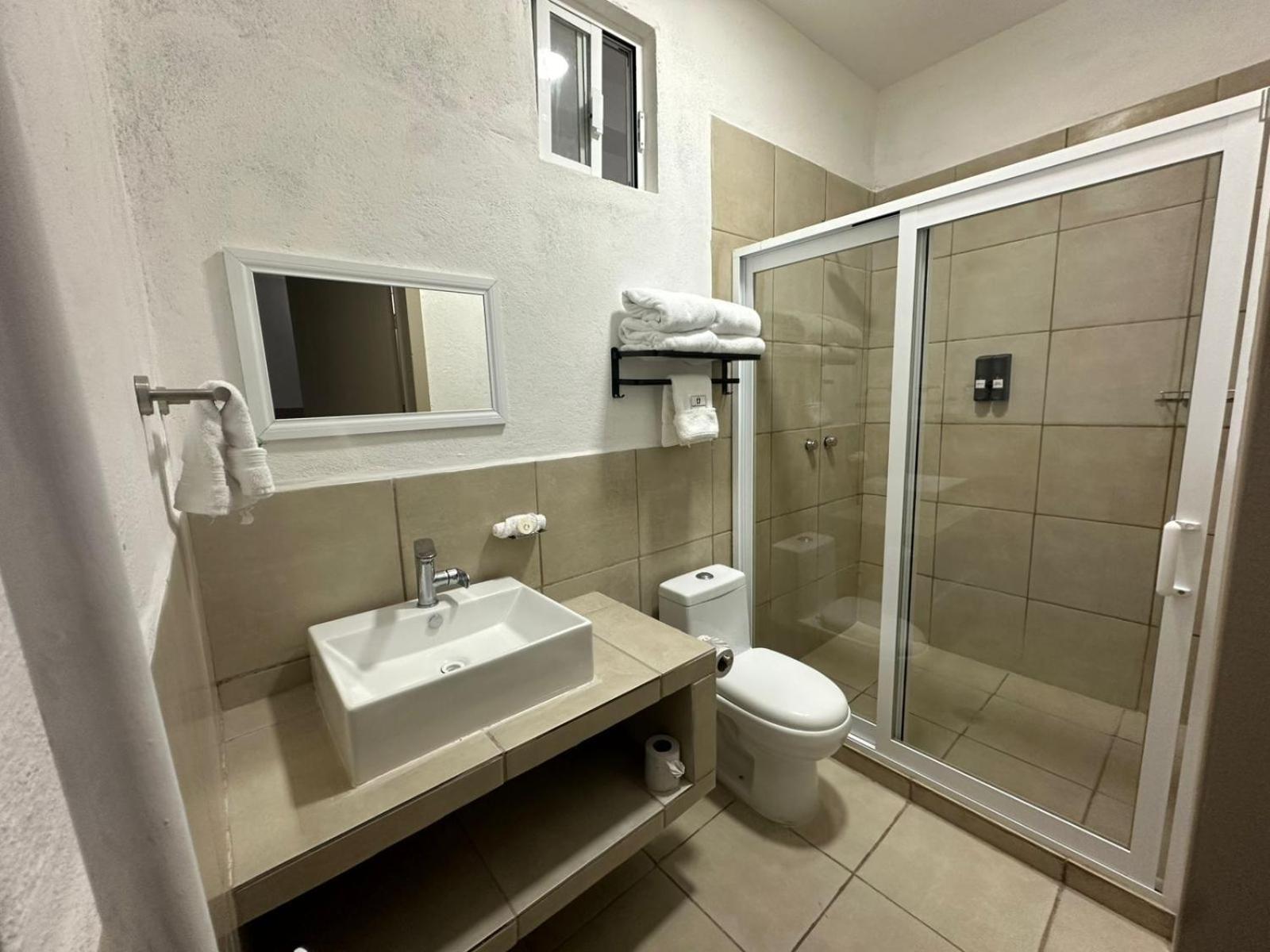 Hotel Plaza Centenario Juan Aldama エクステリア 写真
