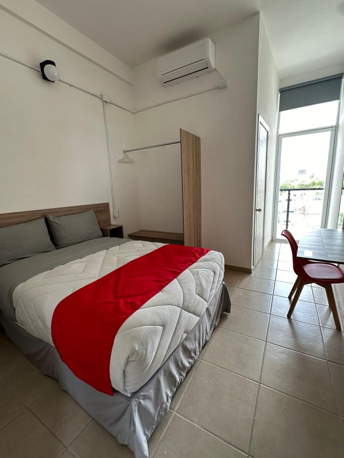 Hotel Plaza Centenario Juan Aldama エクステリア 写真